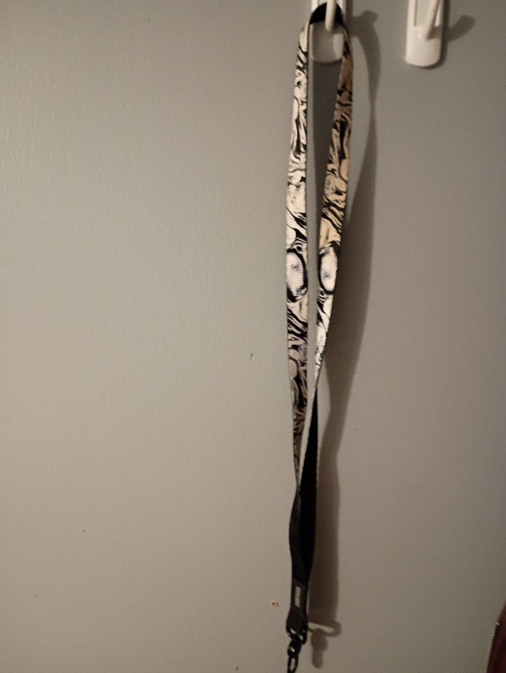 Authentic Zox Lanyard - Picture 1 of 4